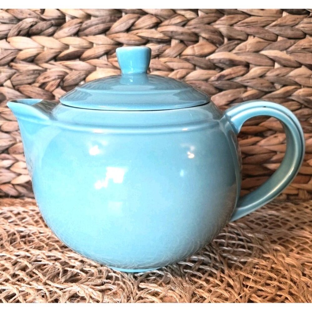 Vernon Kilns Early California Turquoise Teapot, EUC